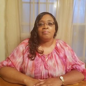 Meet your Posher, Carolyn